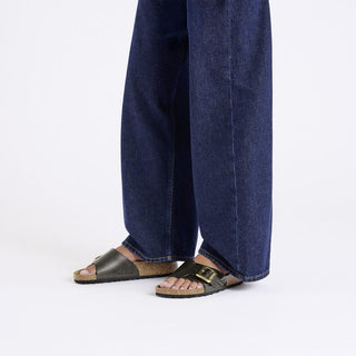 Birkenstock Catalina Luxe Buckle in Graceful Licorice