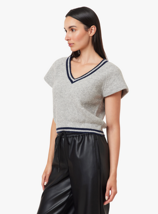 Habitual Jen Ribbed Sweater Vest