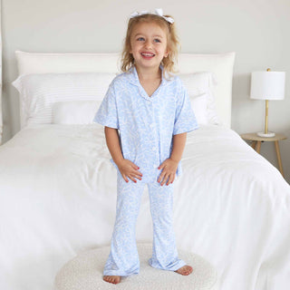 Caden Lane Girls Flare Bows Lounge Set