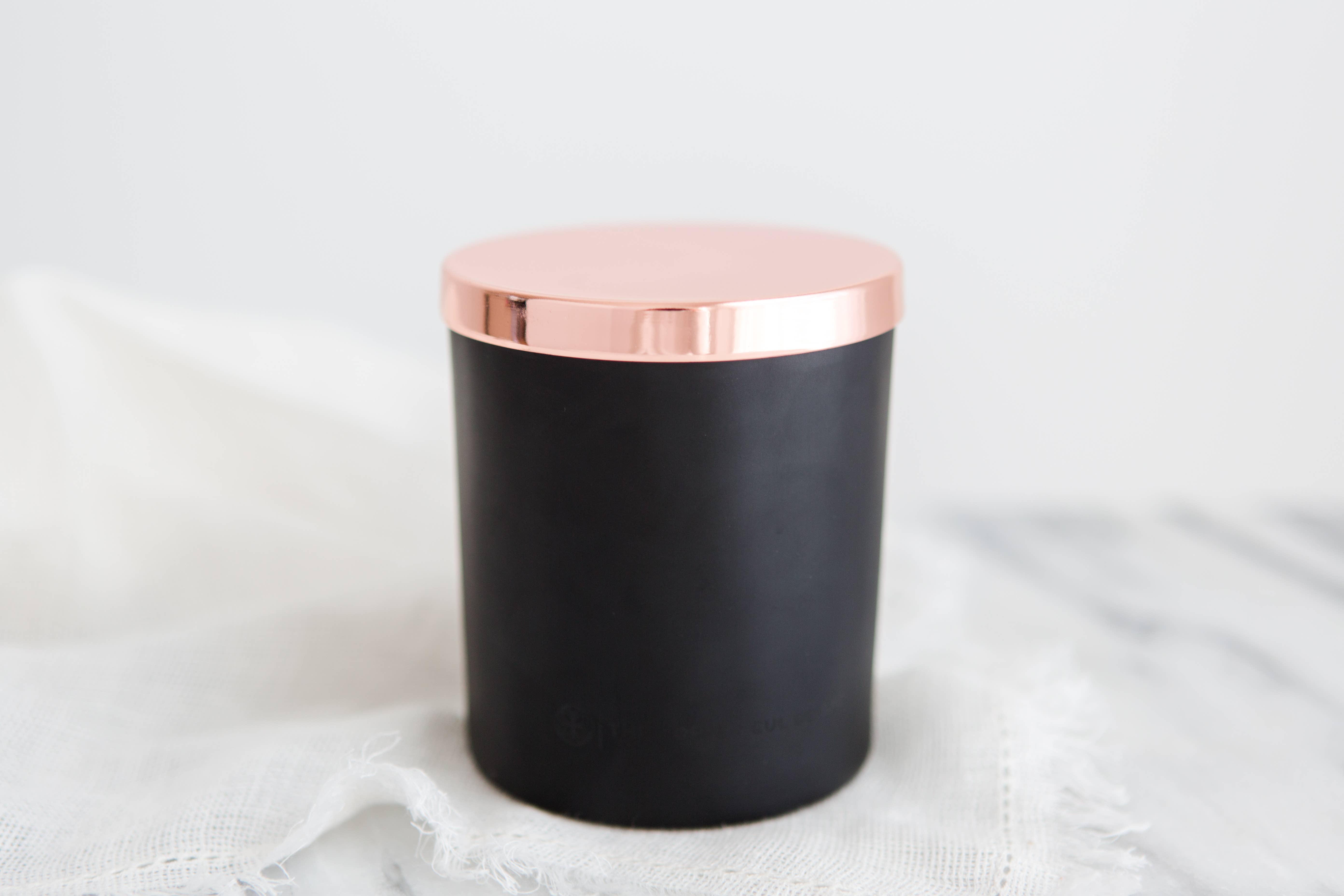 Cul de Sac Candle Black