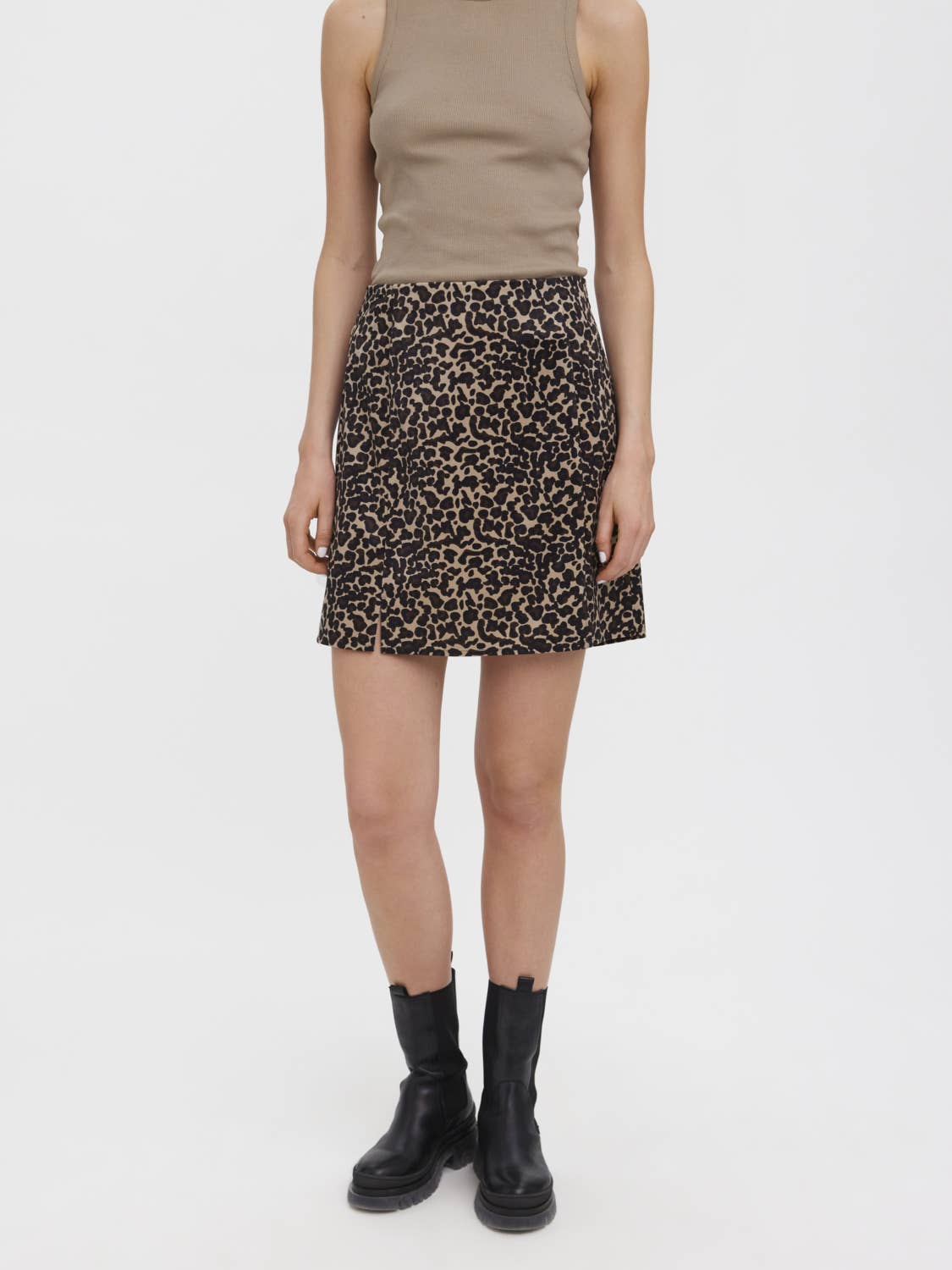 Vero Moda Ida Corduroy Skirt